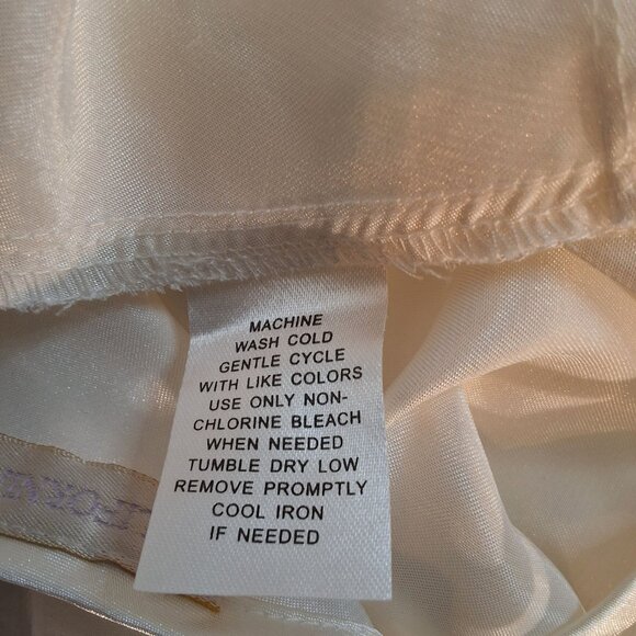 Vntg California Dynasty Ivory Satin Nightgown Lace and Rhinestone Details Sz L - Picture 6 of 6